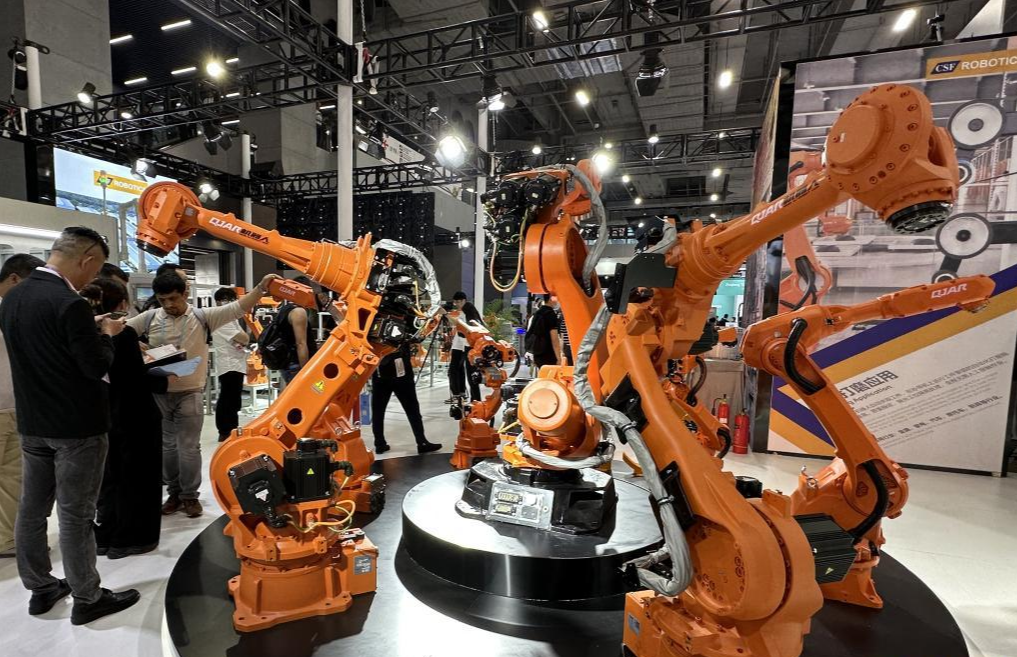 聚焦高质量发展丨工业机器人“大比武”——从“中国第一展”看工业自动化与智能制造发展新律动